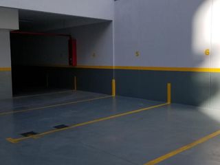 Foto 11 de Cocheras en venta en PB y subsuelo - Villa Urquiza