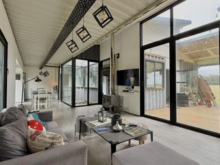 Foto 4 de Moderna casa en barrio Pinares, Santa Clara