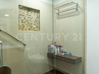 Foto 13 de Casa Remodelada para Venta en El Contador