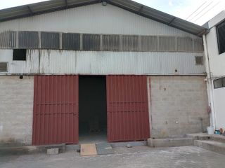 Foto 4 de RENTO GALPÓN  AL NORTE DE QUITO - ZONA INDUSTRIAL