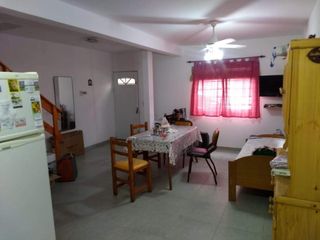 Foto 1 de Casa en venta - 2 Dormitorios 1 Baño 1 Cochera - 76Mts2 - Las Toninas