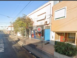 Foto 3 de Local en venta - 65Mts2 - Dock Sud