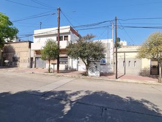 Foto 2 de VENDO CASA EN BARRIO COFICO A REMODELAR.
