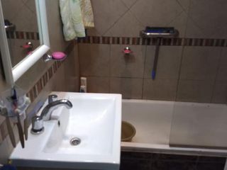 Foto 12 de Venta Departamento 4 Amb. en L. del Mirador - Muy Buen Estado S/Av. Mosconi