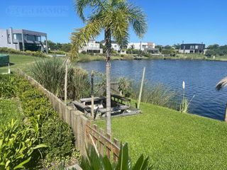 Foto 4 de Casa en venta al lago en el Barrio Vistas, PUERTOS / ESCOBAR
