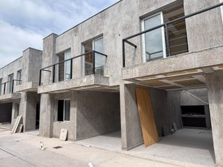 Foto 1 de Duplex en Venta en San Martin Mendoza