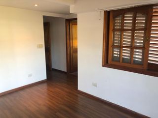 Foto 8 de Chalet - Las Lomas-Beccar  3 dorm.  rapido acceso a Panamericana Acceso tigre