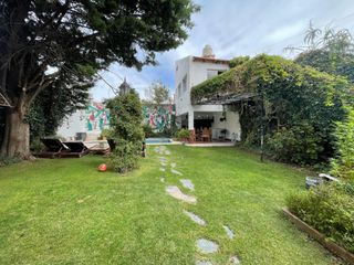 Foto 1 de Casa en  Venta con piscina, mas dpto, mas local comercial.