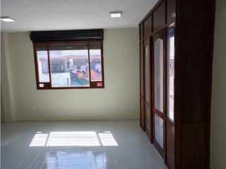 Foto 7 de Calderón, Local comercial en Renta, 125m2, 1 Ambiente