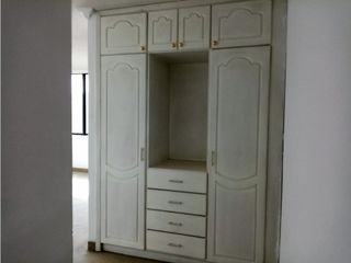 Foto 10 de La Mena, Local Comercial en Renta, 500m2, 15 Ambientes