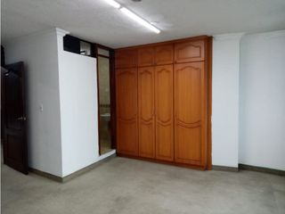 Foto 27 de La Mena, Local Comercial en Renta, 500m2, 15 Ambientes