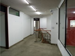 Foto 14 de La Mena, Local Comercial en Renta, 500m2, 15 Ambientes