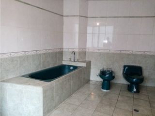 Foto 15 de La Mena, Local Comercial en Renta, 500m2, 15 Ambientes