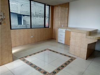 Foto 3 de La Mena, Local Comercial en Renta, 500m2, 15 Ambientes