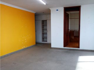 Foto 16 de La Mena, Local Comercial en Renta, 500m2, 15 Ambientes