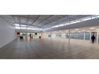 Foto 1 de OFICINA EN ARRIENDO, SECTOR AV. EL DORADO, ZONA EMPRESARIAL