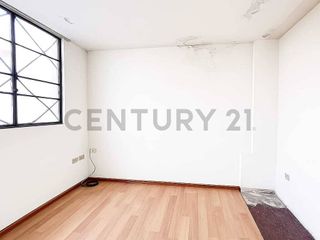 Foto 4 de ALQUILO OFICINA -CONSULTORIO-LOCAL EN LINCE 100 M2 PISO 2