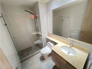 Foto 9 de SE VENDE EXCLUSIVO Y AMPLIO APARTAMENTO EL PORTAL DE GENOVES