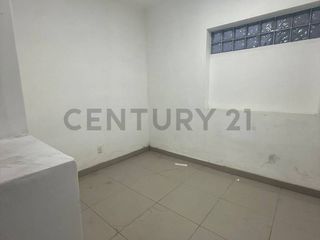 Foto 7 de Amplio local comercial en Lince