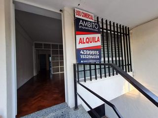 Foto 13 de Sobre Bv. Oroño y Rioja Rosario Venta Local Consultorios Oficinas Impecable Patio