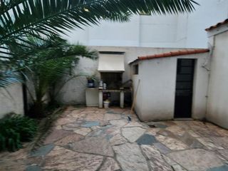 Foto 18 de Sobre Bv. Oroño y Rioja Rosario Venta Local Consultorios Oficinas Impecable Patio