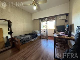 Foto 9 de Venta PH de 4 ambientes con cochera y jardin en Quilmes