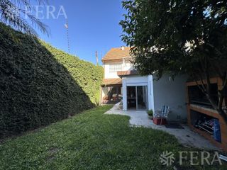 Foto 8 de Venta PH de 4 ambientes con cochera y jardin en Quilmes