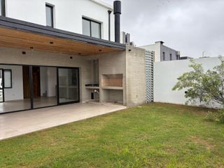 Foto 9 de Colinas de Manantiales * Casa 2 dorm * Terreno 250m2 * A estrenar