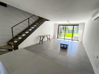 Foto 4 de Townhouse 4 ambientes en Oliden Joven amenities