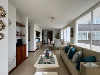 Foto 2 de Apartamento en venta en Edificio Atardeceres de Campobello
