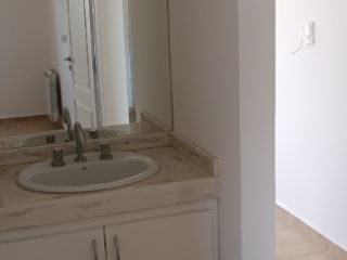 Foto 4 de Departamento en alquiler en Coronel Suarez