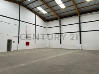Foto 4 de Alquiler Bodega Industrial de 305m2 en Parque Industrial, EliA