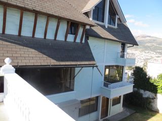 Foto 8 de VENTA O RENTA CASA COMERCIAL 311 M2 sobre Av. Diego de Vásquez. A.Ly.B.aqt