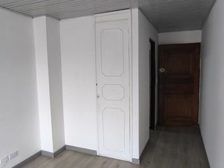 Foto 3 de Venta Oficina Galerias Bogota D. C.
