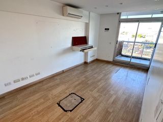 Foto 8 de VENTA Oficina de 57M2 con Divisiones y  Cochera en Nuñez - LIBERTADOR STUDIOS