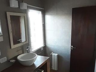 Foto 19 de Casa en venta - 5 dormitorios 3 baños - 140mts2 - Ringuelet