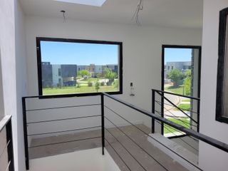 Foto 17 de Puertos - Acacias | Venta | Casa a estrenar de 5 ambientes en lote interno