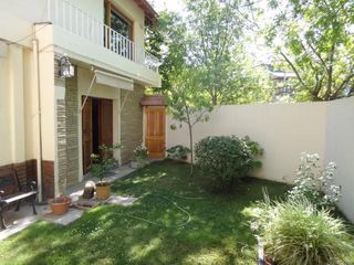 Foto 27 de Casa alquiler o venta Santa Genoveva, 3 dormitorios, 3 baños, quincho-garaje y jardín
