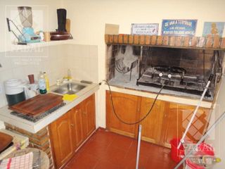 Foto 23 de Casa alquiler o venta Santa Genoveva, 3 dormitorios, 3 baños, quincho-garaje y jardín