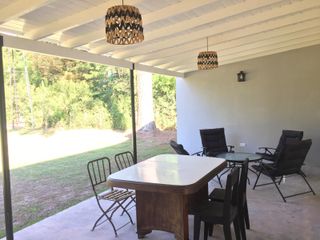 Foto 11 de Venta casa en Lobos con jardín 850m2 Arbolado, Alambrado!