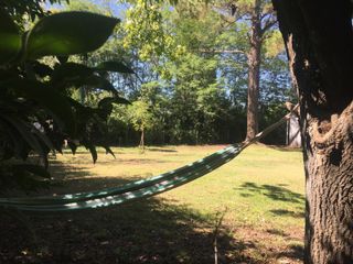 Foto 7 de Venta casa en Lobos con jardín 850m2 Arbolado, Alambrado!