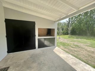 Foto 13 de Venta casa en Lobos con jardín 850m2 Arbolado, Alambrado!