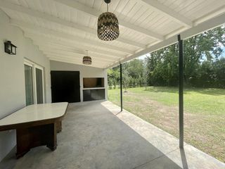 Foto 12 de Venta casa en Lobos con jardín 850m2 Arbolado, Alambrado!