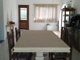 Foto 3 de Casa en venta - 1 dormitorio 1 baño - Cochera - 528mts2 - Manuel B. Gonnet, La Plata