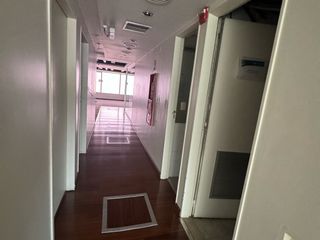 Foto 17 de Oficina amplia con excelentes vistas !!!!