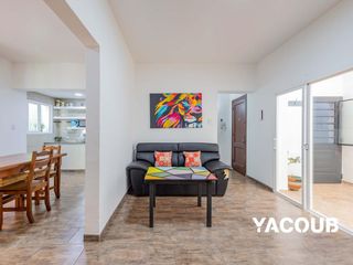Foto 1 de PH en venta - 2 Dormitorios 1 Baño - 152mts2 - La Plata