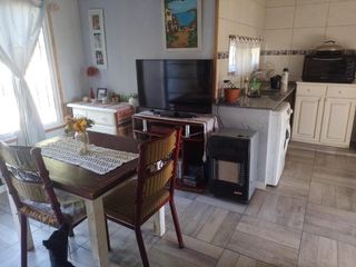 Foto 3 de Casa en venta - 2 Dormitorios 1 Baño - 300Mts2 - Los Sauces, General Rodríguez