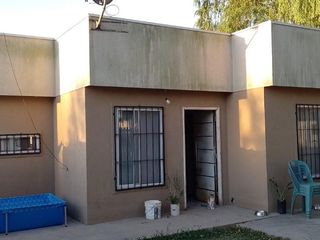 Foto 1 de Casa en venta - 2 Dormitorios 1 Baño - 300Mts2 - Los Sauces, General Rodríguez