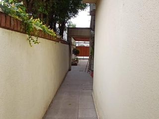 Foto 3 de PH 3 Ambientes con Jardin, Cochera y Parrilla - Quilmes