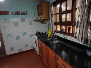 Foto 16 de PH 3 Ambientes con Jardin, Cochera y Parrilla - Quilmes